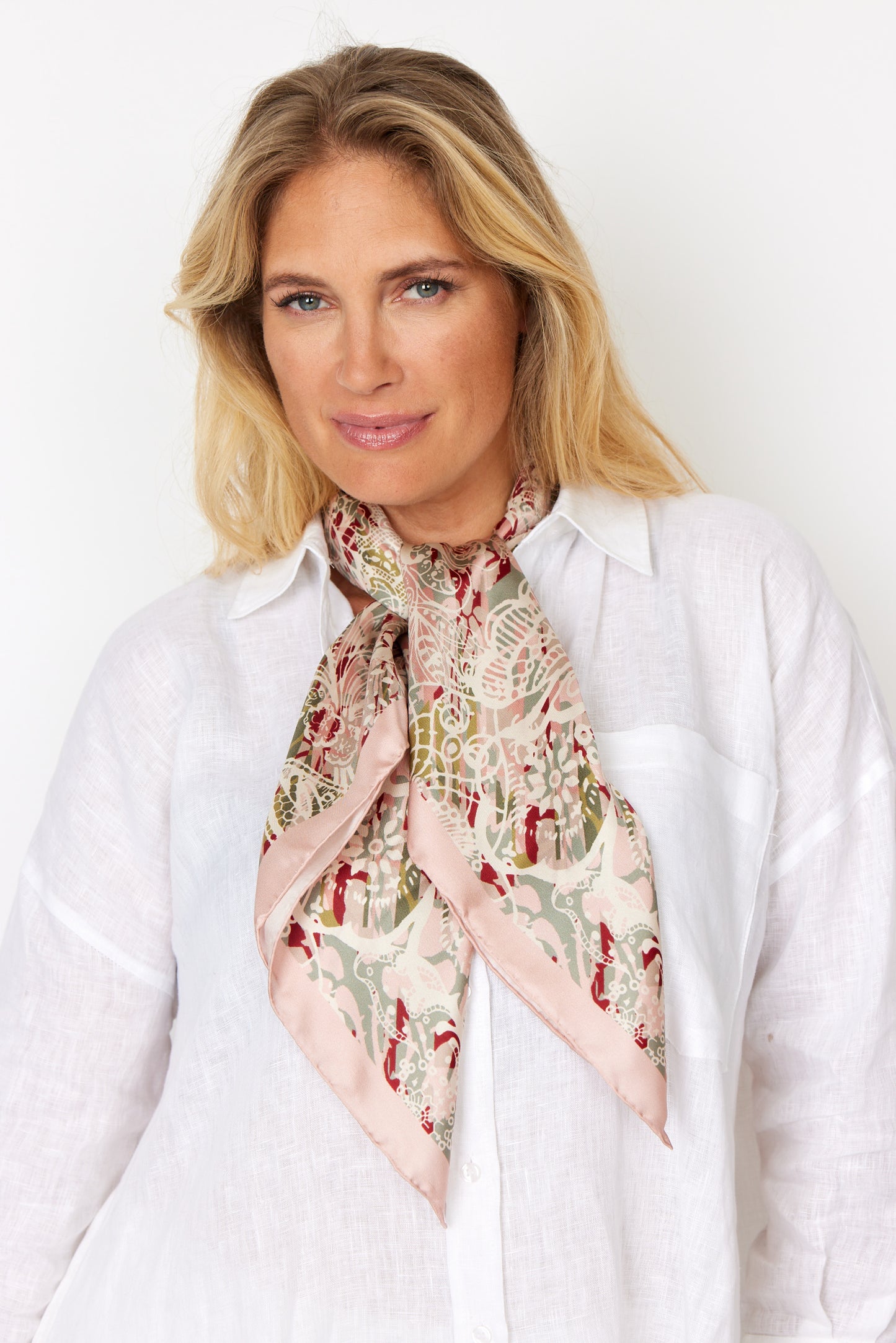 FUNKY LACE Scarf