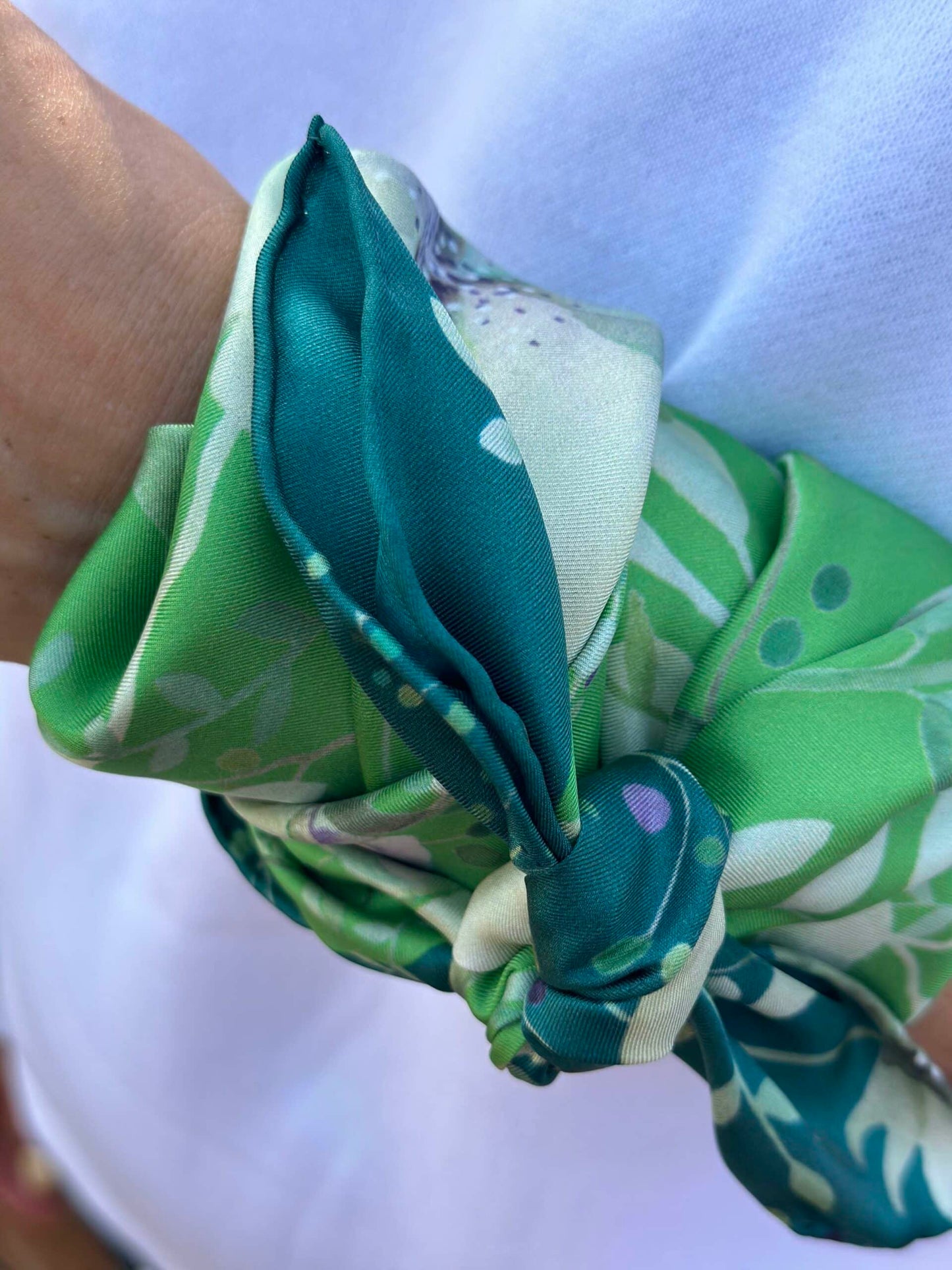 GREEN GARDEN Silk scarf / BELLA&VOSS