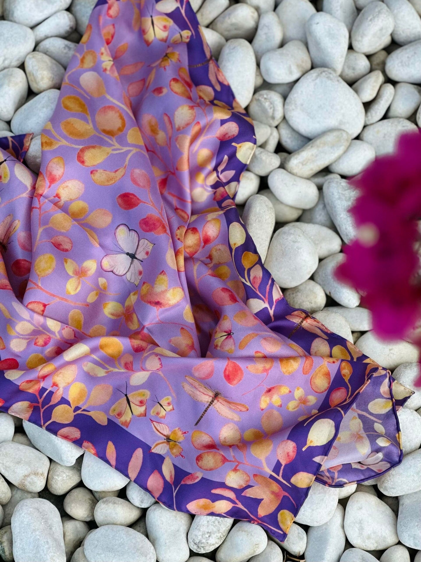 BEAUTIFUL PETALS Silk scarf/BELLA&VOSS