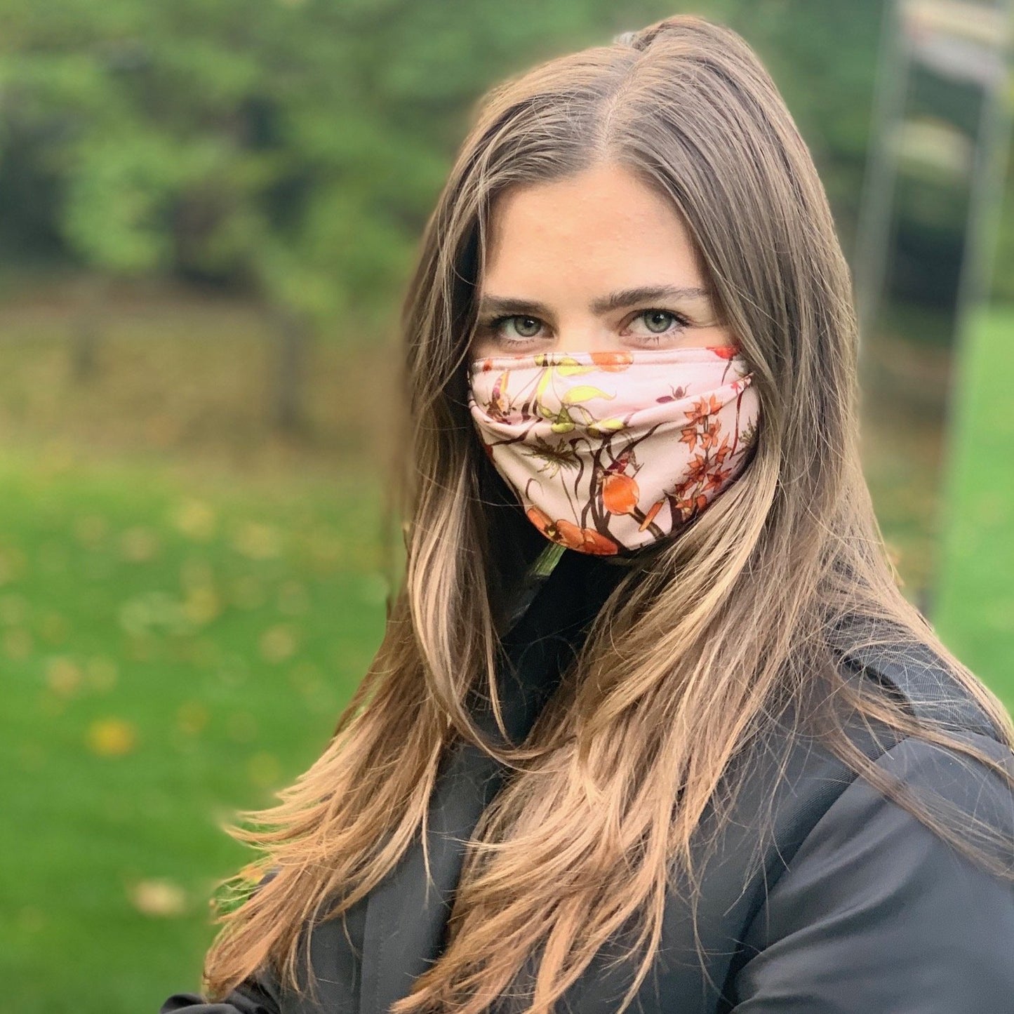 Face Mask in Silk/Cotton with 2 feminine prints